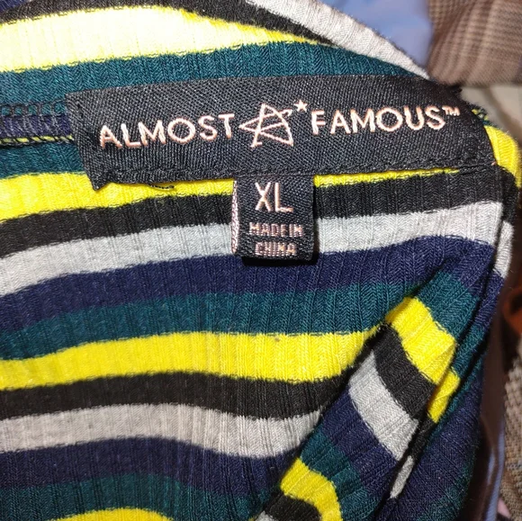 Striped Long Sleeve Zip-Up Top - Picture 6 of 10